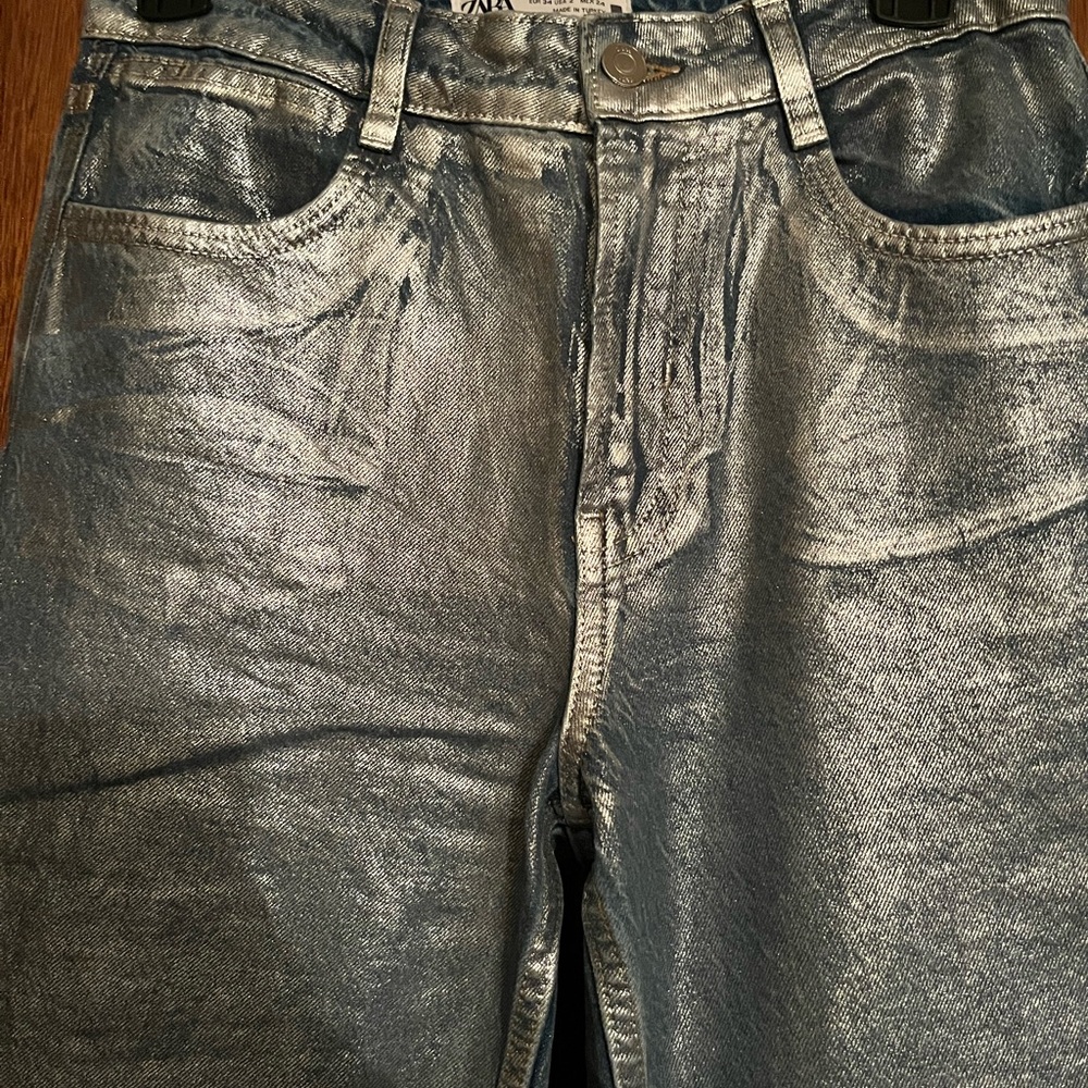 Zara women’s Metallic Silver Straight Jeans - Picture 2 of 12